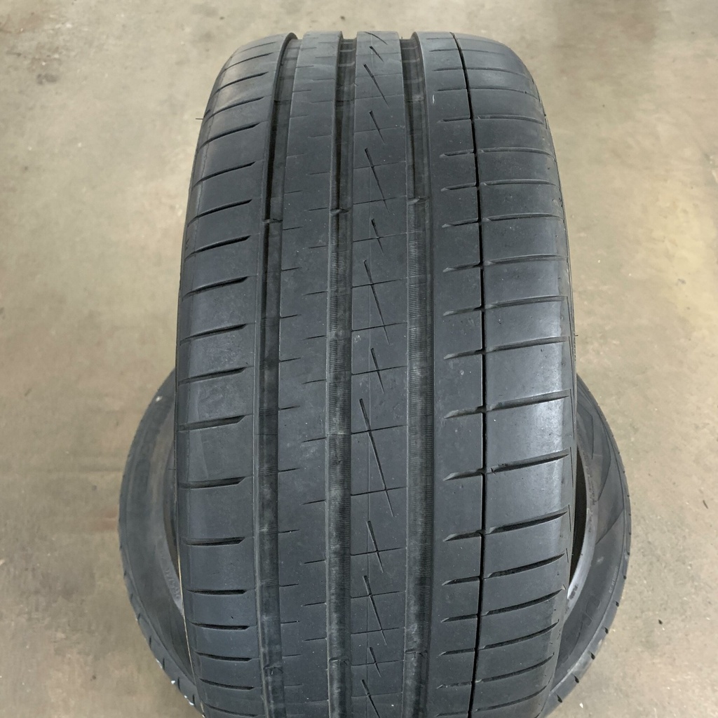 21" - 265/40r21 Vredestein Ultrac Vorti 