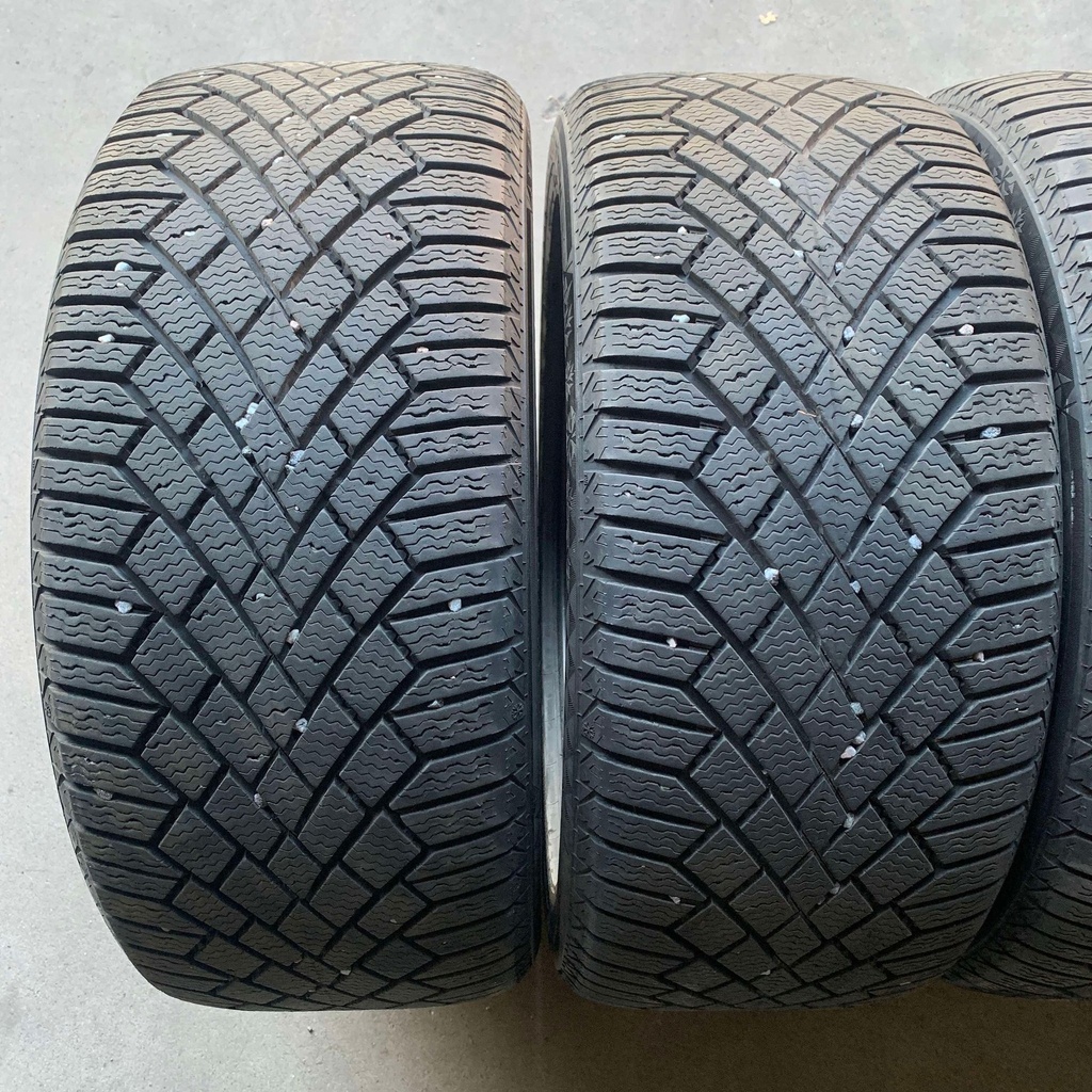 17" - 235/45r17 Continental VikingContact 7 