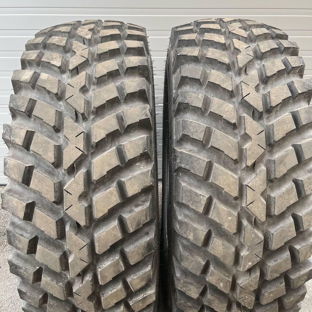 "24 - 440/80r24 Nokian Tyres TRI 2 (2 kpl) 