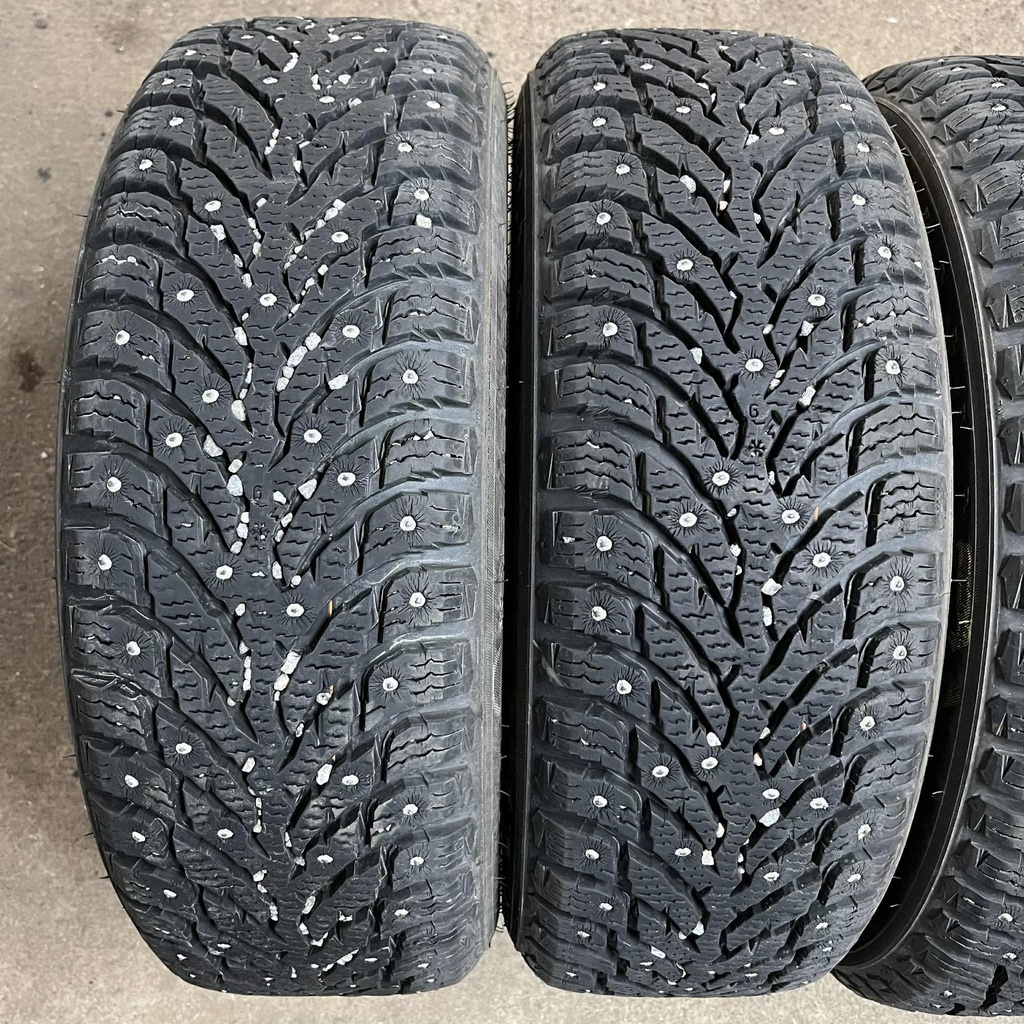 15" - 185/60r15 Nokian Tyres Hakkapeliitta 9 
