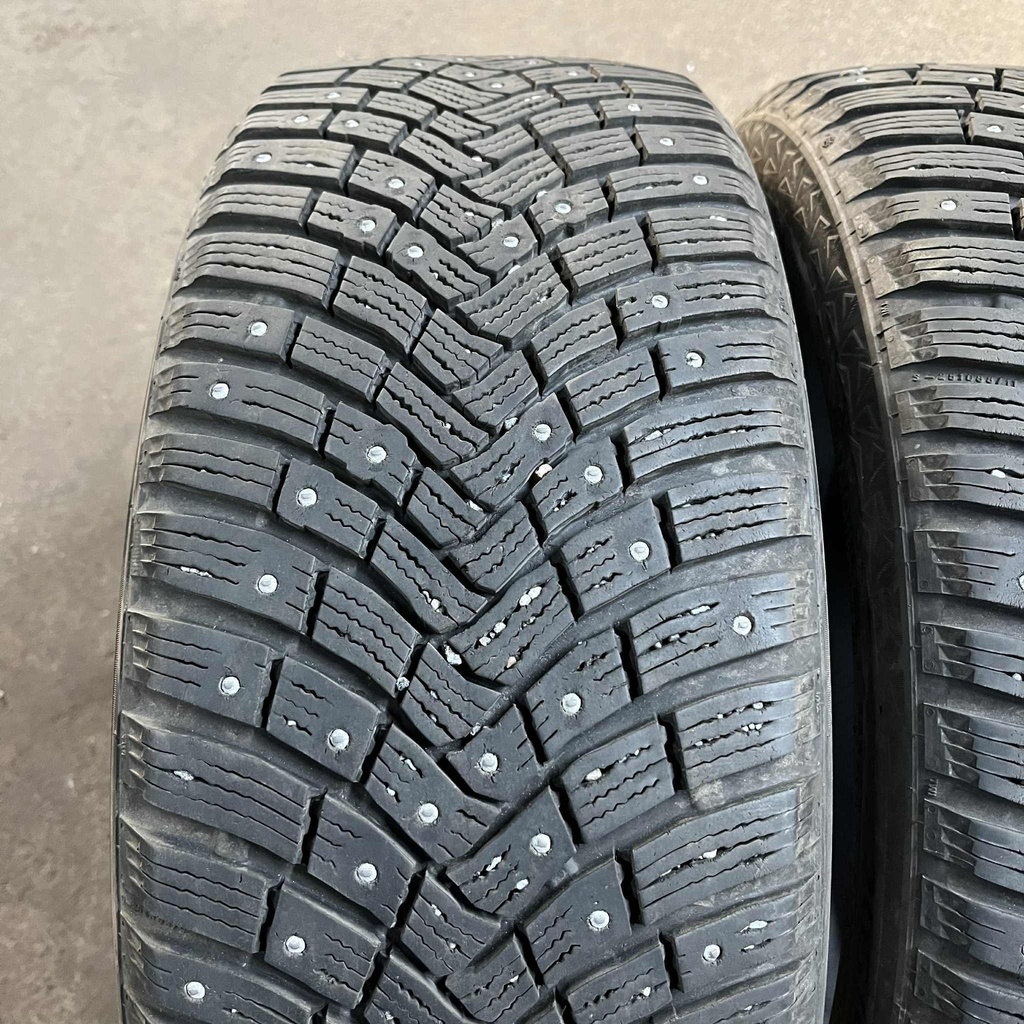 17" - 205/50r17 Continental IceContact 3 (2 kpl) 