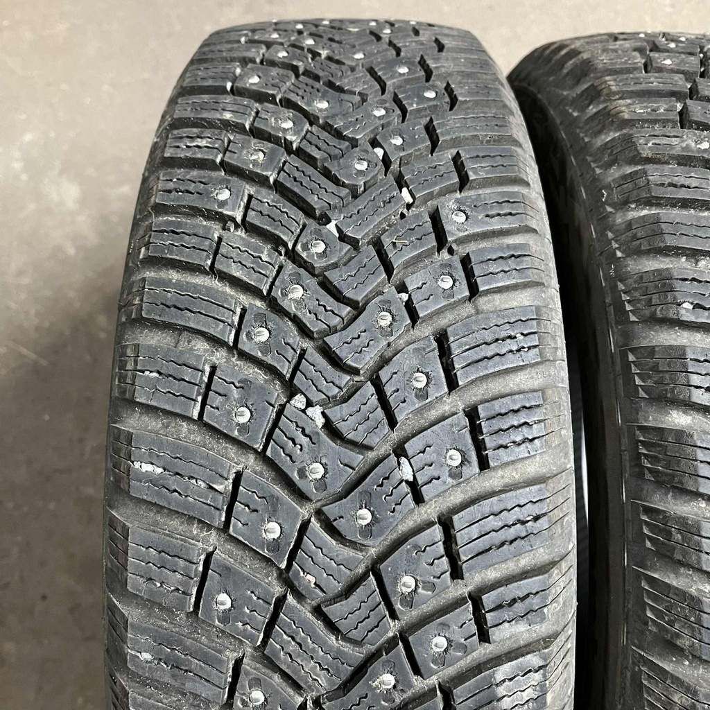 15" - 175/65r15 Continental IceContact 3 (2 kpl) 