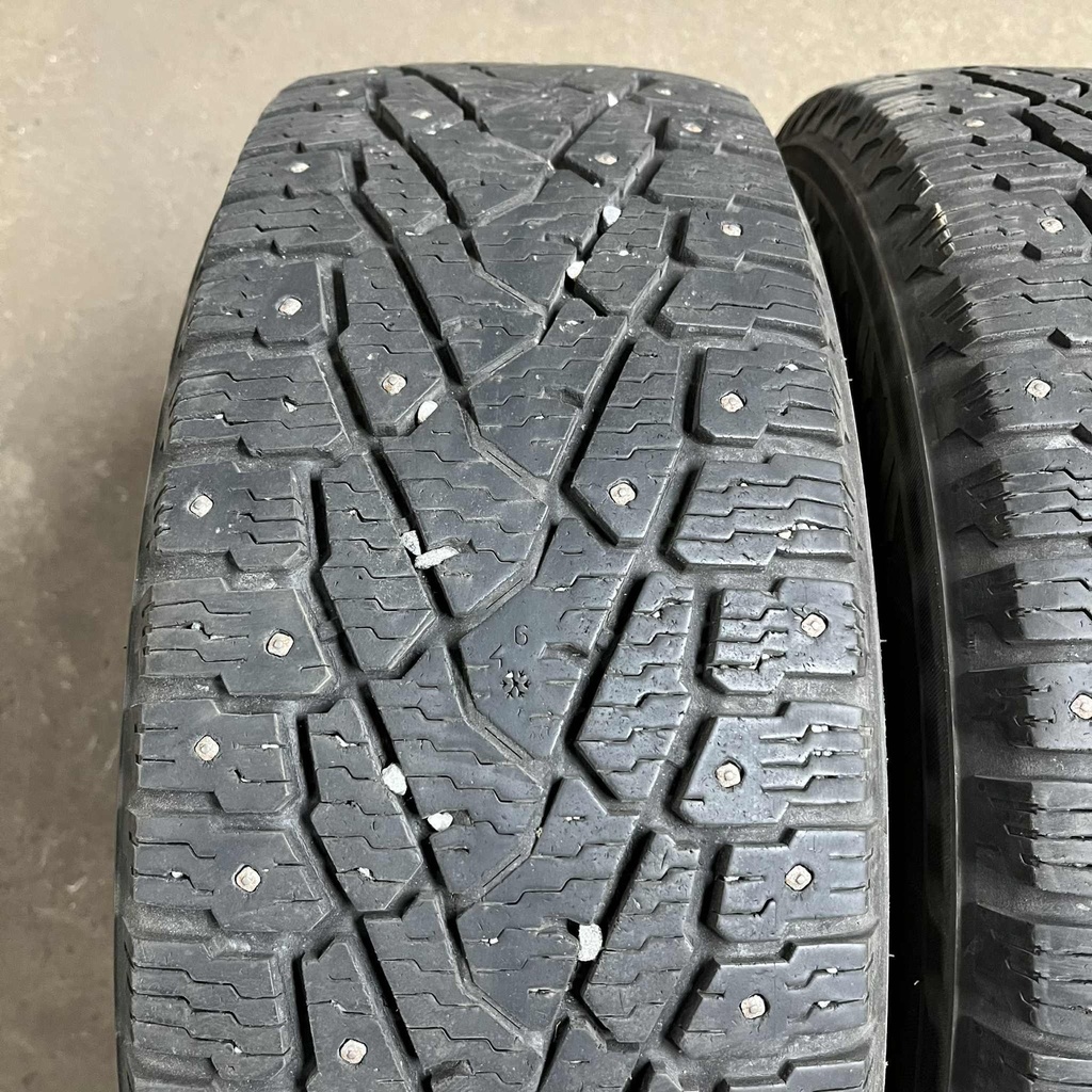 C 15" - 215/65r15C Nokian Tyres Hakkapeliitta C3 (2 kpl) 