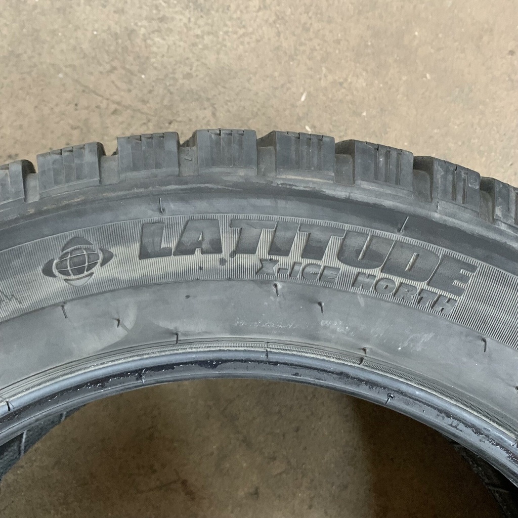 17" - 215/60r17 Michelin Latitude X-Ice North 
