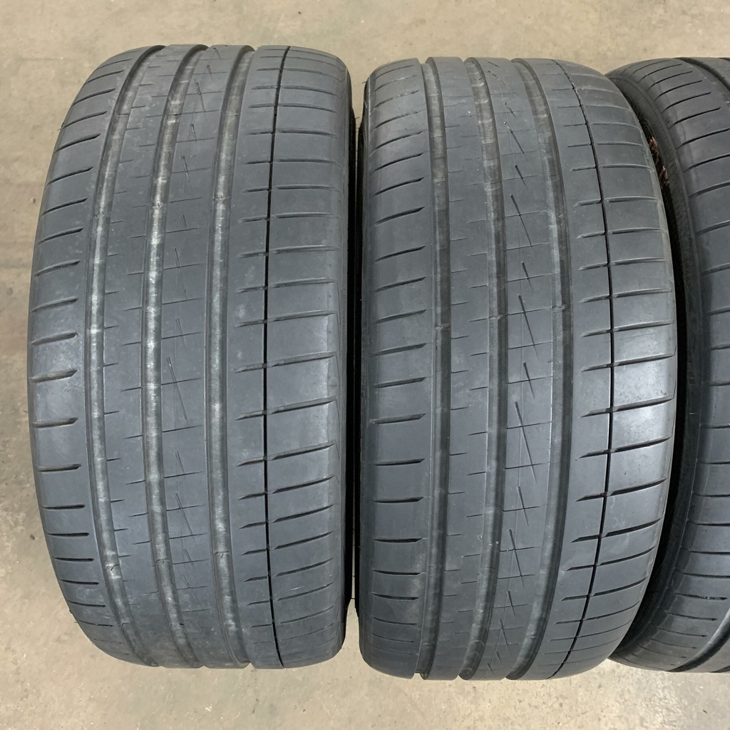 21" - 265/40r21 Vredestein Ultrac Vorti 