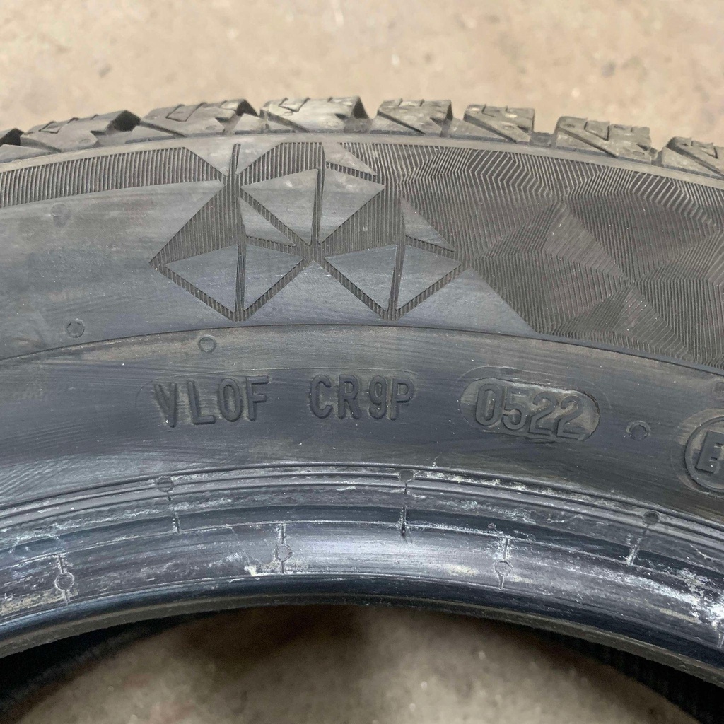 16" - 205/55r16 Continental VikingContact 7 (1 kpl) 