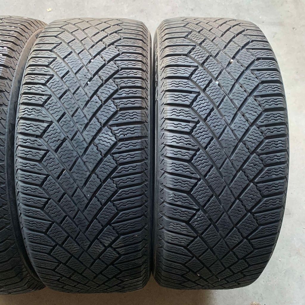 18" - 225/50r18 Continental VikingContact 7 