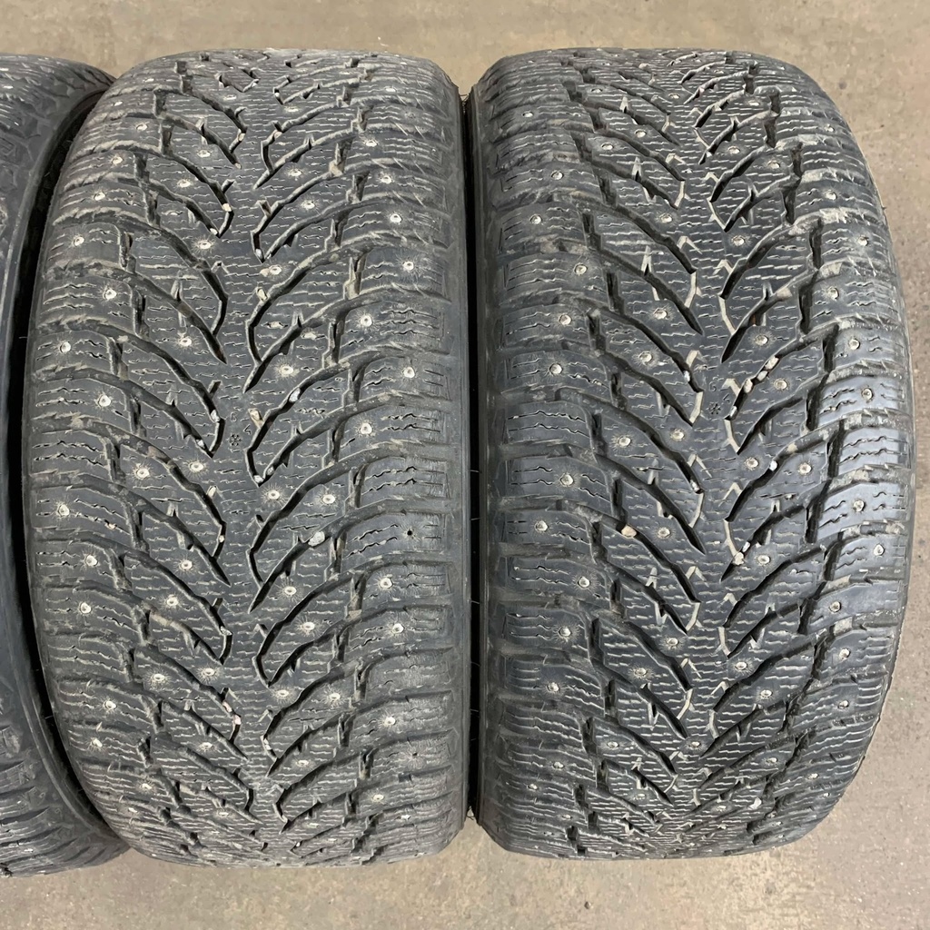 19" - 255/40r19 Nokian Tyres Hakkapeliitta 9 