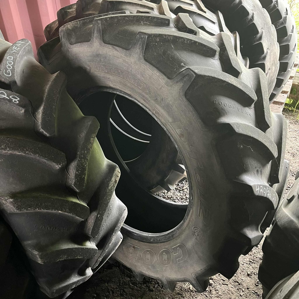 28" - 420/70r28 Goodyear 