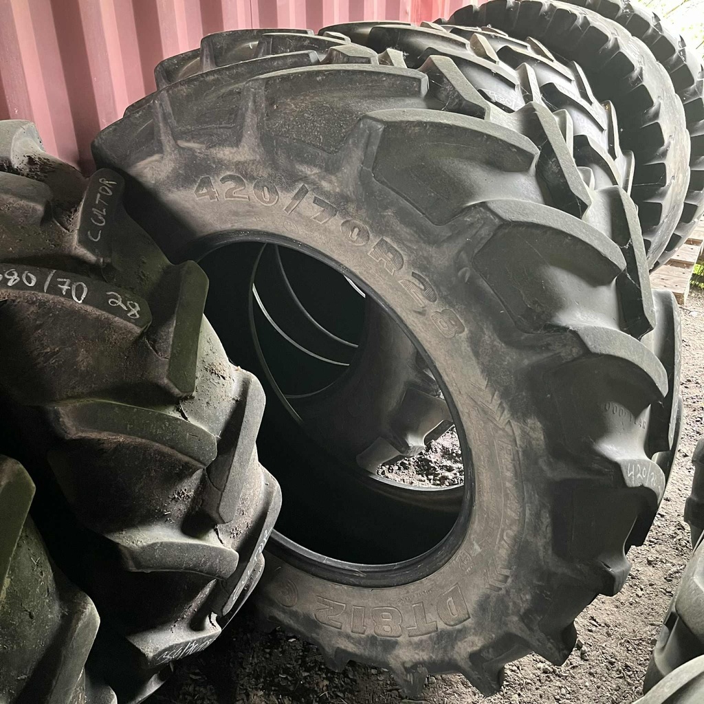 28" - 420/70r28 Goodyear 