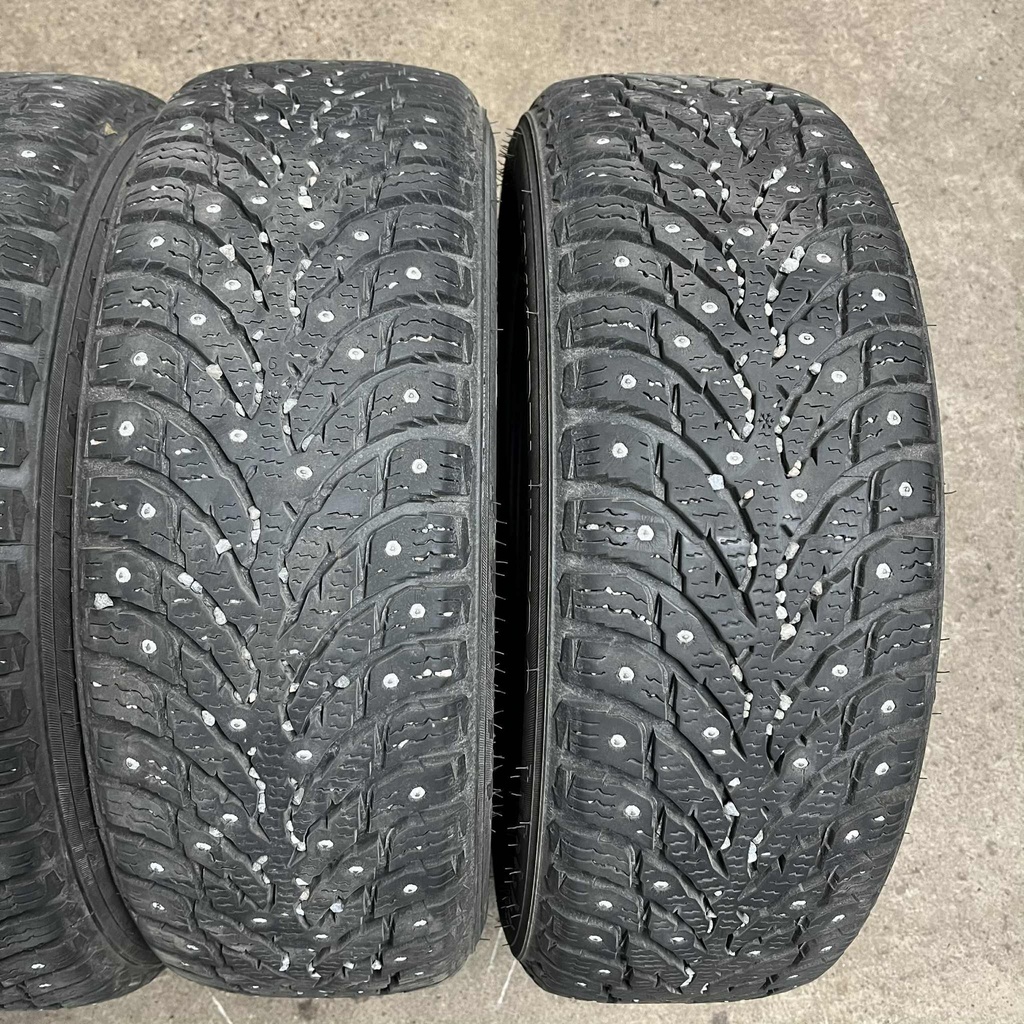 15" - 185/60r15 Nokian Tyres Hakkapeliitta 9 