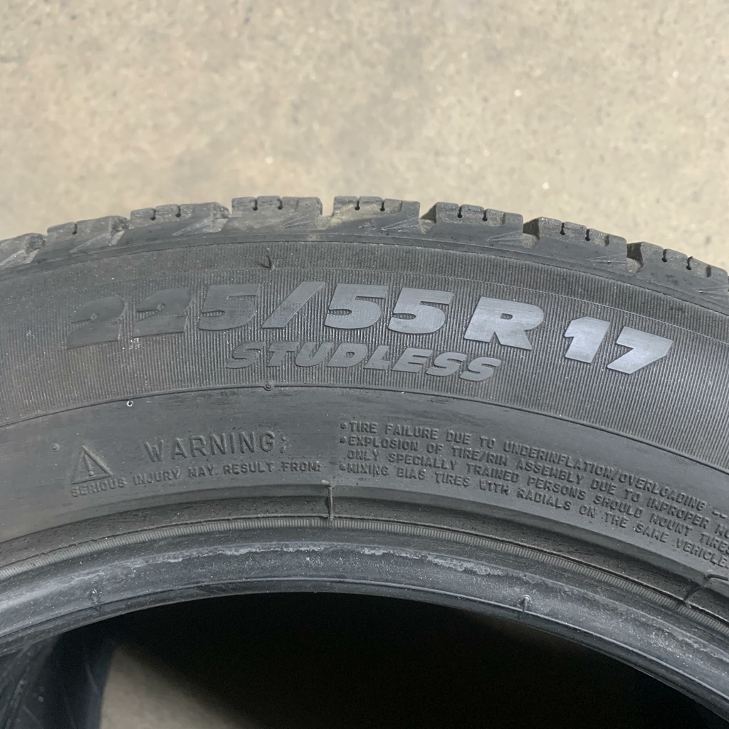 17" - 225/55r17 Michelin X-Ice XI3 (2 kpl) 