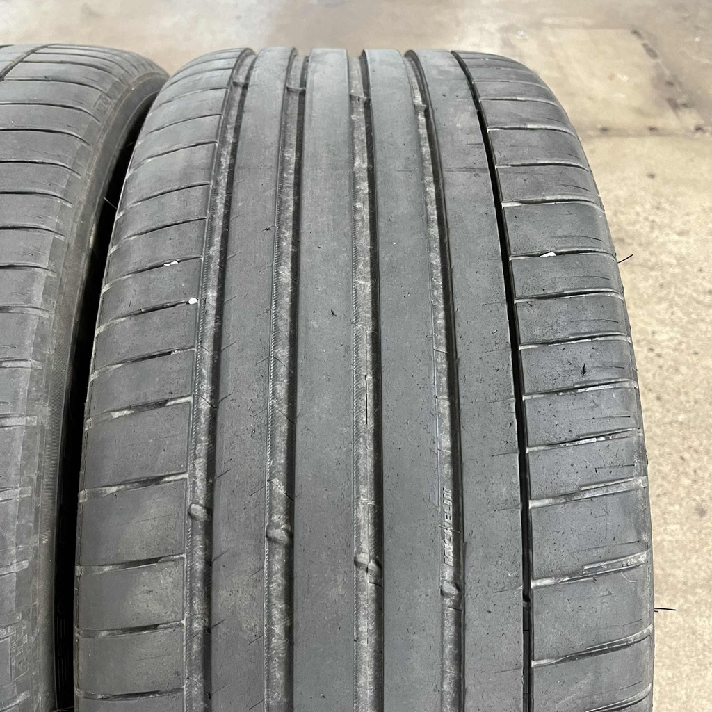 22" - 275/40r22 Michelin Pilot Sport 4 SUV ZP 