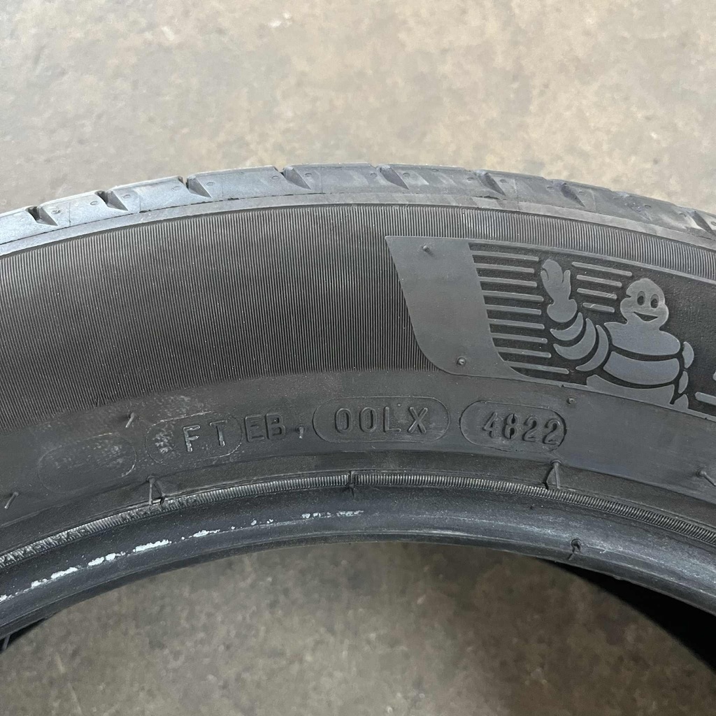 18″ – 195/60r18 Michelin e-Primacy (1 kpl) 