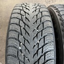 18" - 235/60r18 Nokian Tyres Hakkapeliitta R3 