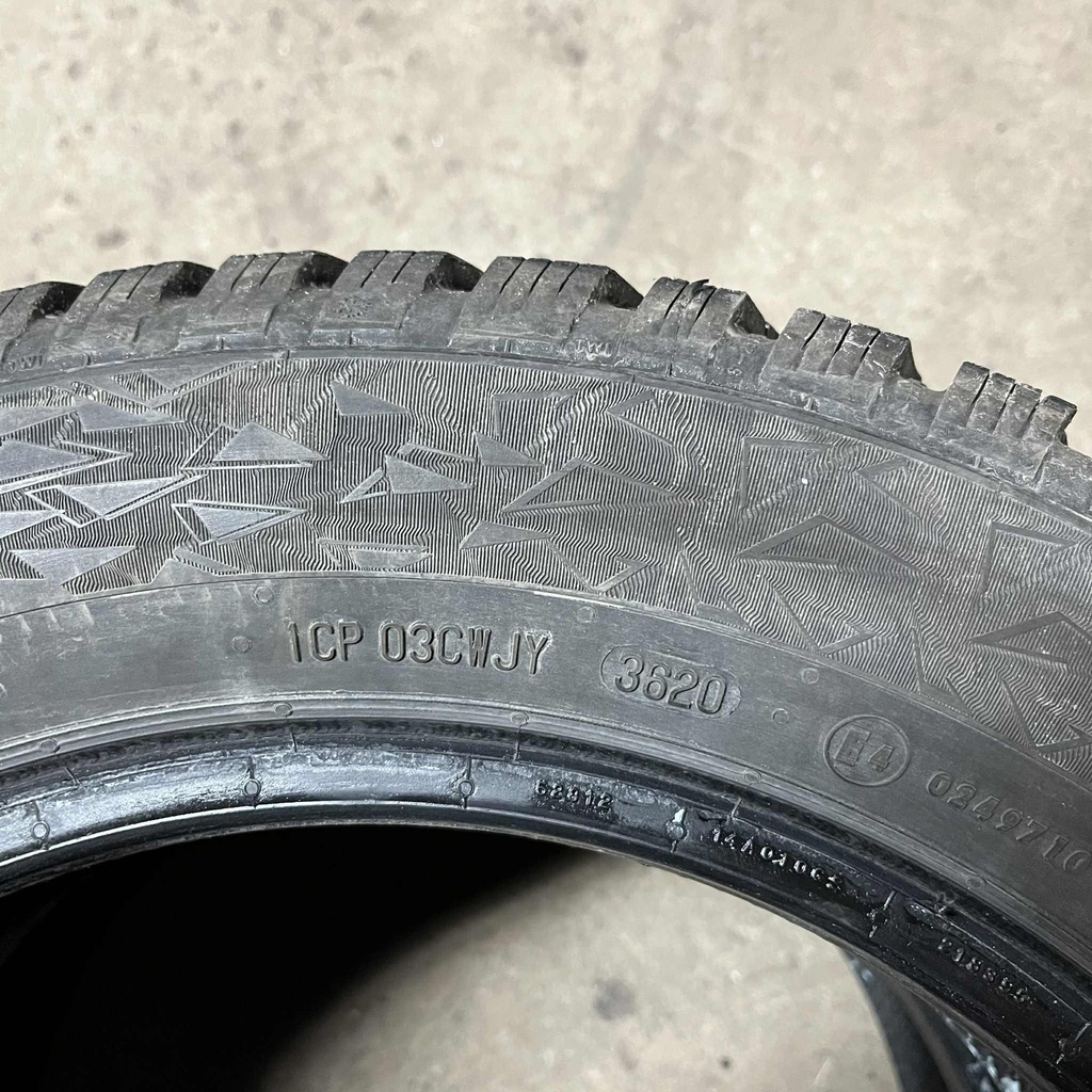 15" - 175/65r15 Continental IceContact 3 (2 kpl) 
