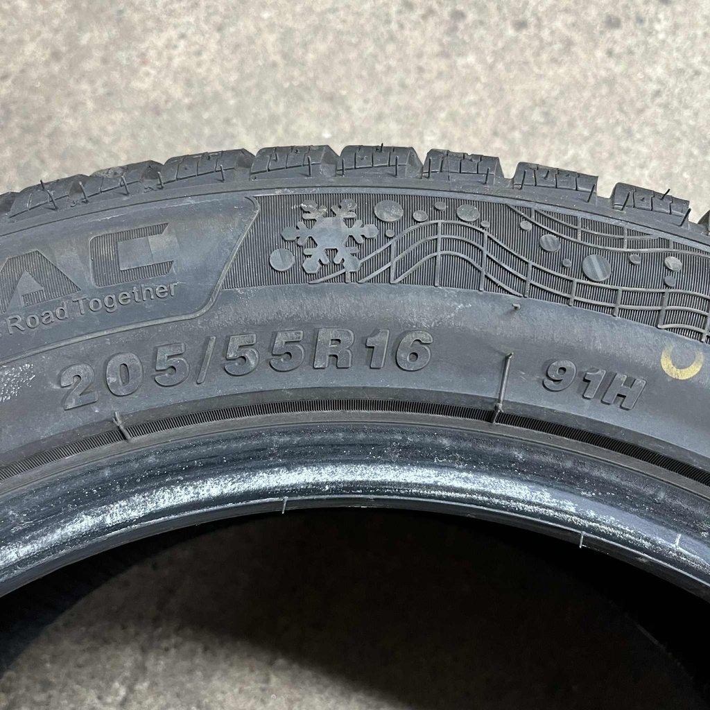 16" - 205/55r16 Greentrac Winter Master D1 (2 kpl) 