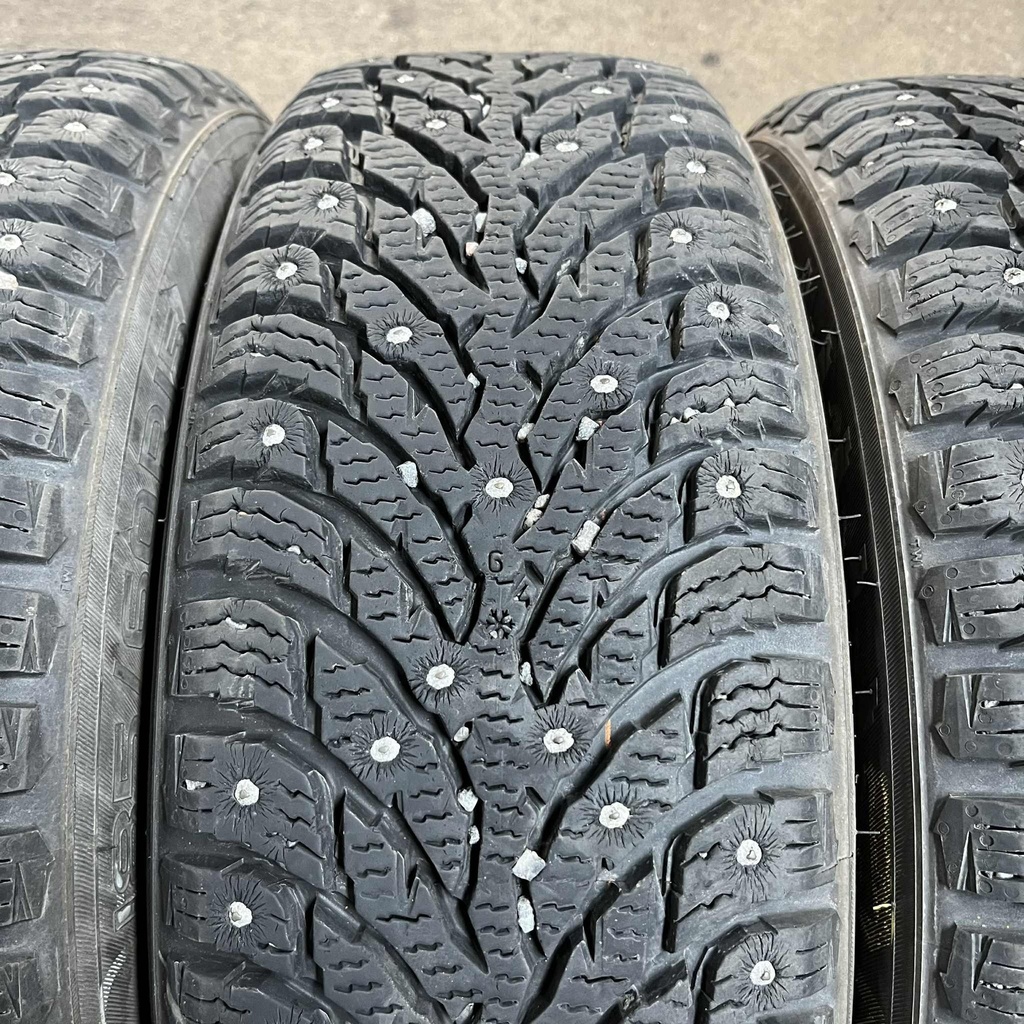 15" - 185/60r15 Nokian Tyres Hakkapeliitta 9 