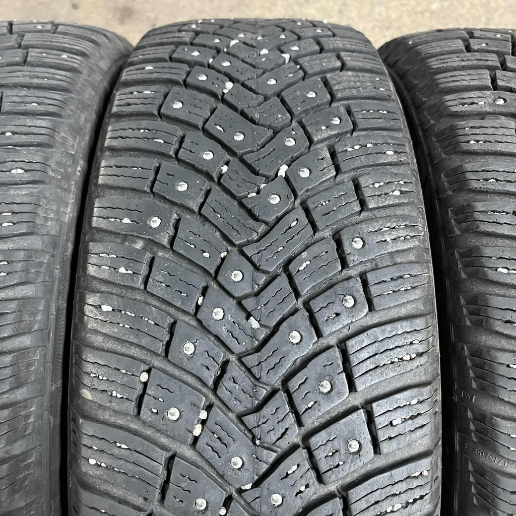 15" - 185/60r15 Continental IceContact 3 