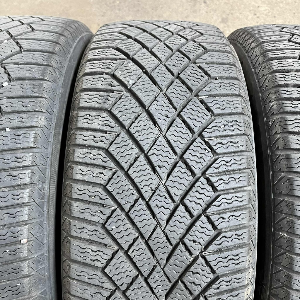 17" - 215/55r17 Continental VikingContact 7 