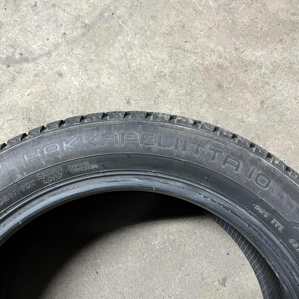17" - 205/55r17 Nokian Tyres Hakkapeliitta 10 (2 kpl) 