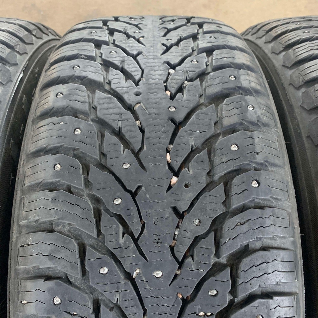 19" - 255/55r19 Nokian Tyres Hakkapeliitta 9 SUV 