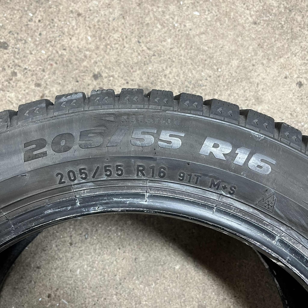 16" - 205/55r16 Formula by Pirelli Ice (2 kpl) 