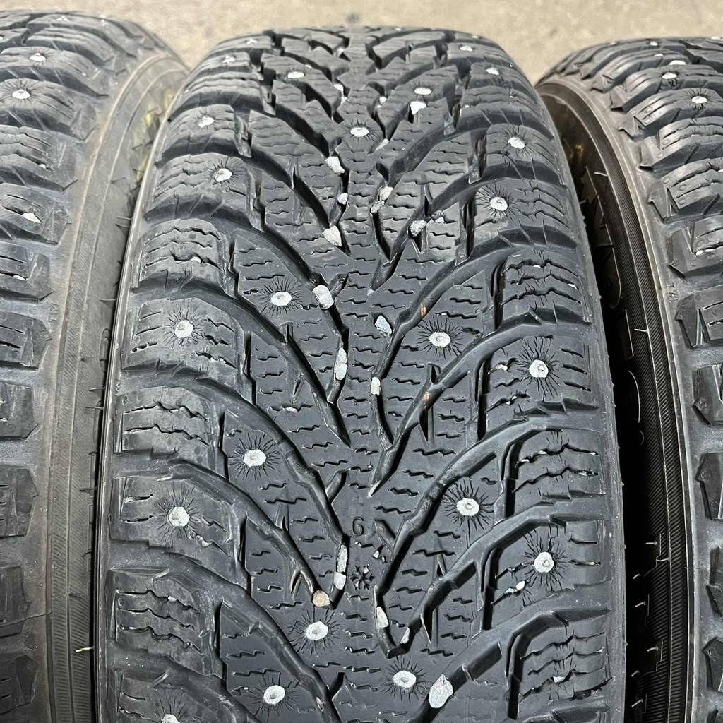 15" - 185/60r15 Nokian Tyres Hakkapeliitta 9 