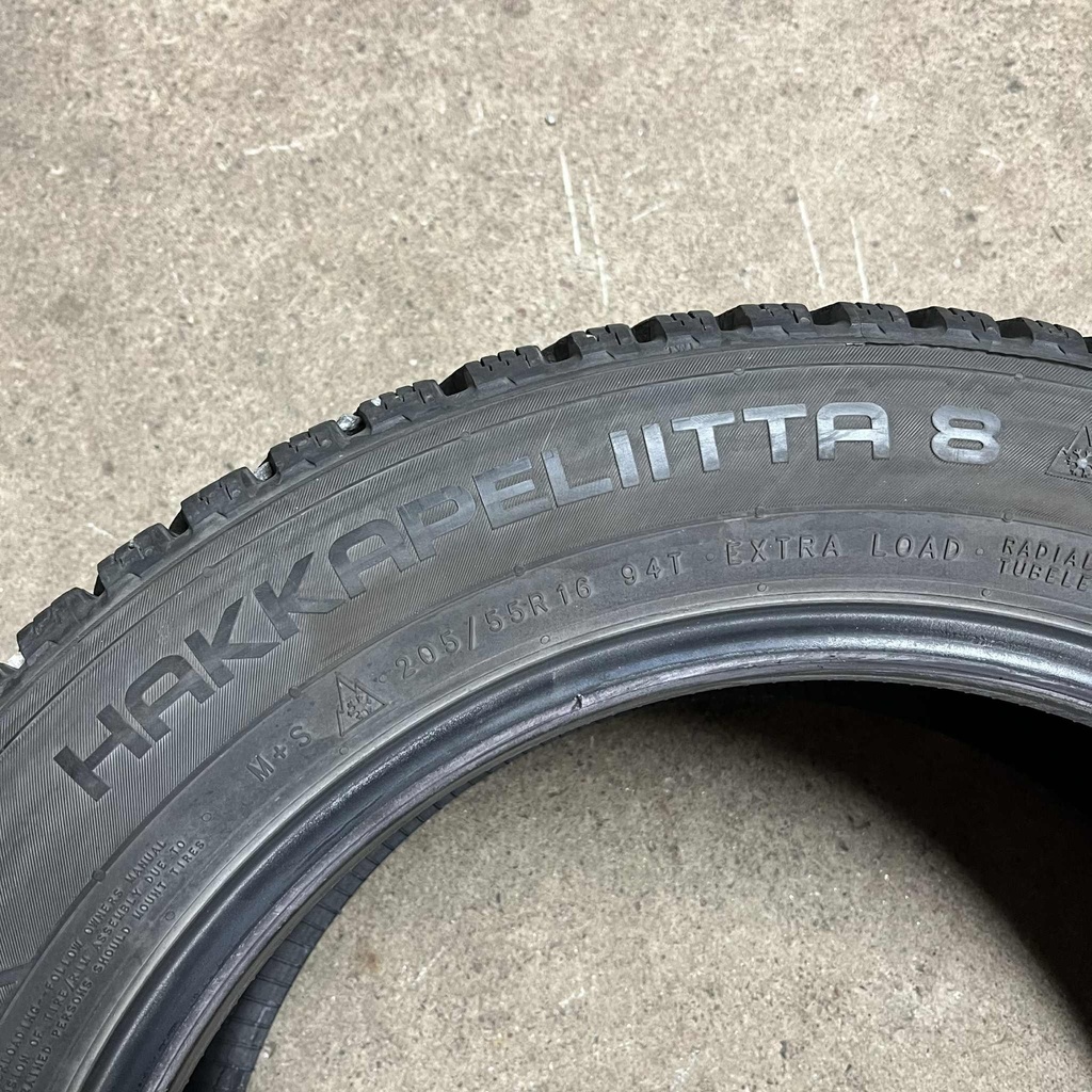 16" - 205/55r16 Nokian Tyres Hakkapeliitta 8 