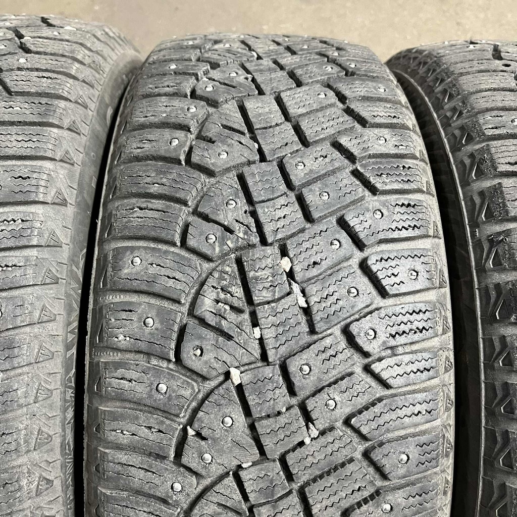 16" - 205/55r16 Continental IceContact 2 