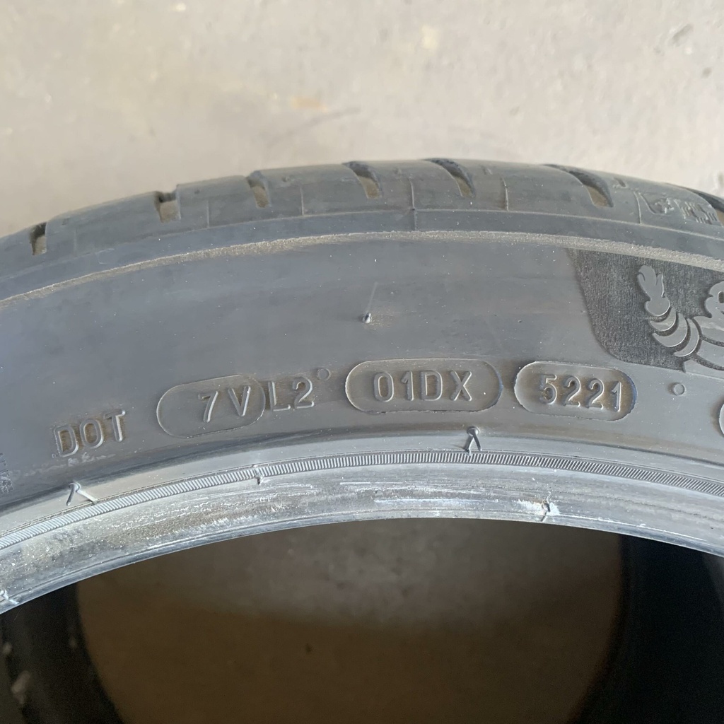 20" - 255/40r20 Michelin Pilot Sport EV Acoustic (2 kpl) 