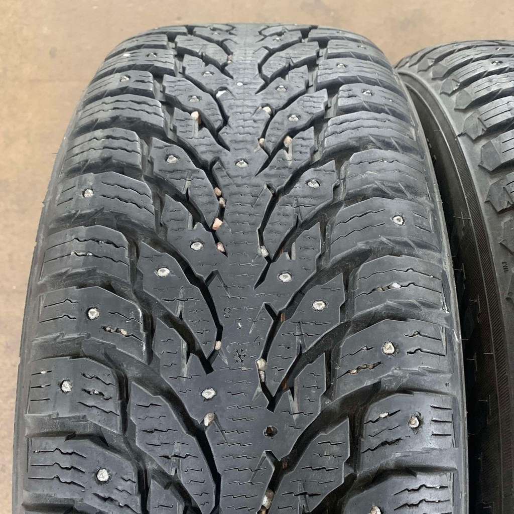 19" - 255/55r19 Nokian Tyres Hakkapeliitta 9 SUV 