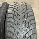 18" - 235/60r18 Nokian Tyres Hakkapeliitta R3 