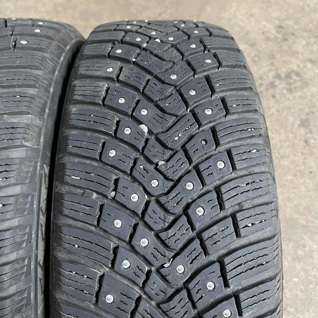 15" - 185/60r15 Continental IceContact 3 