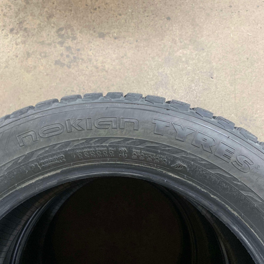 19" - 255/55r19 Nokian Tyres Hakkapeliitta 9 SUV 