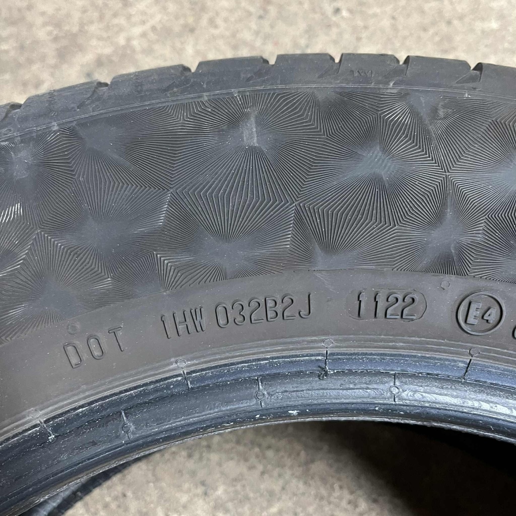 16" - 215/60r16 Continental PremiumContact 6 