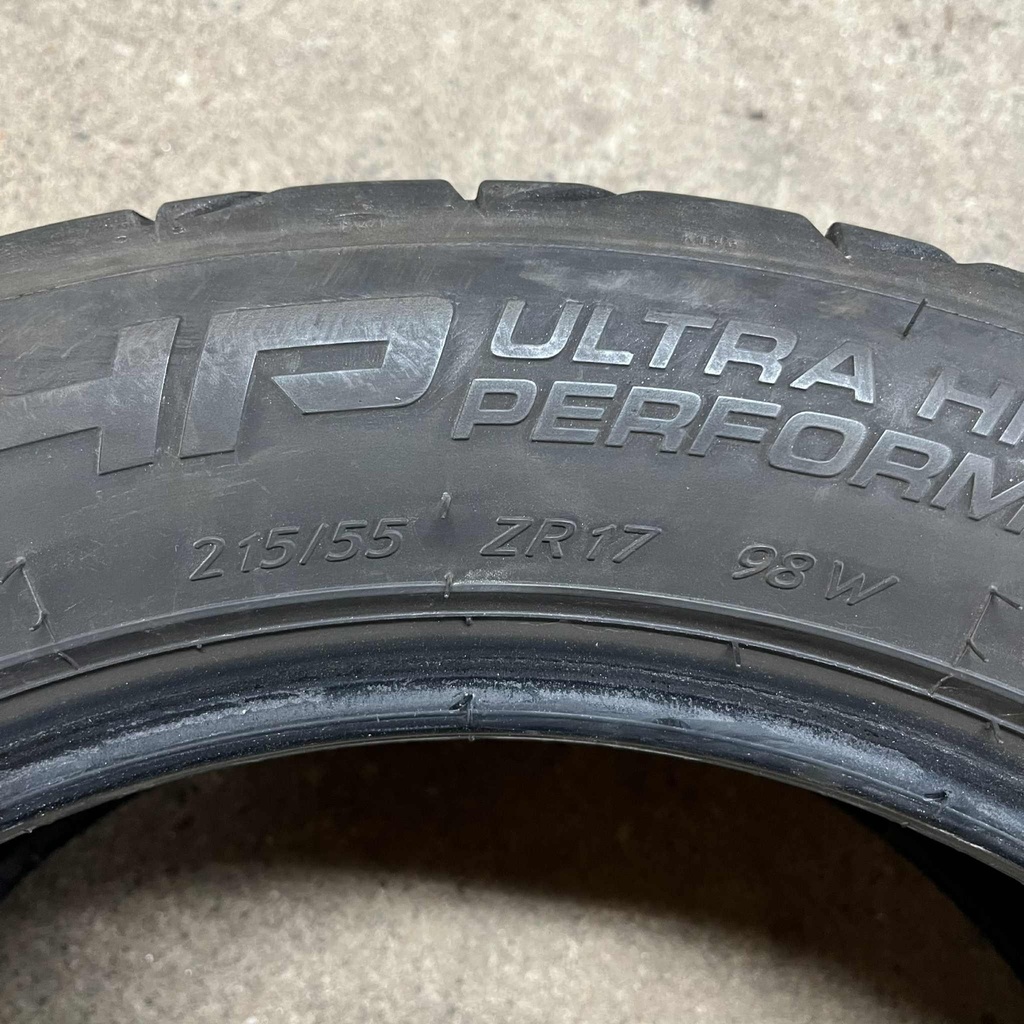 17" - 215/55r17 Tigar UHP Ultra High Performance 
