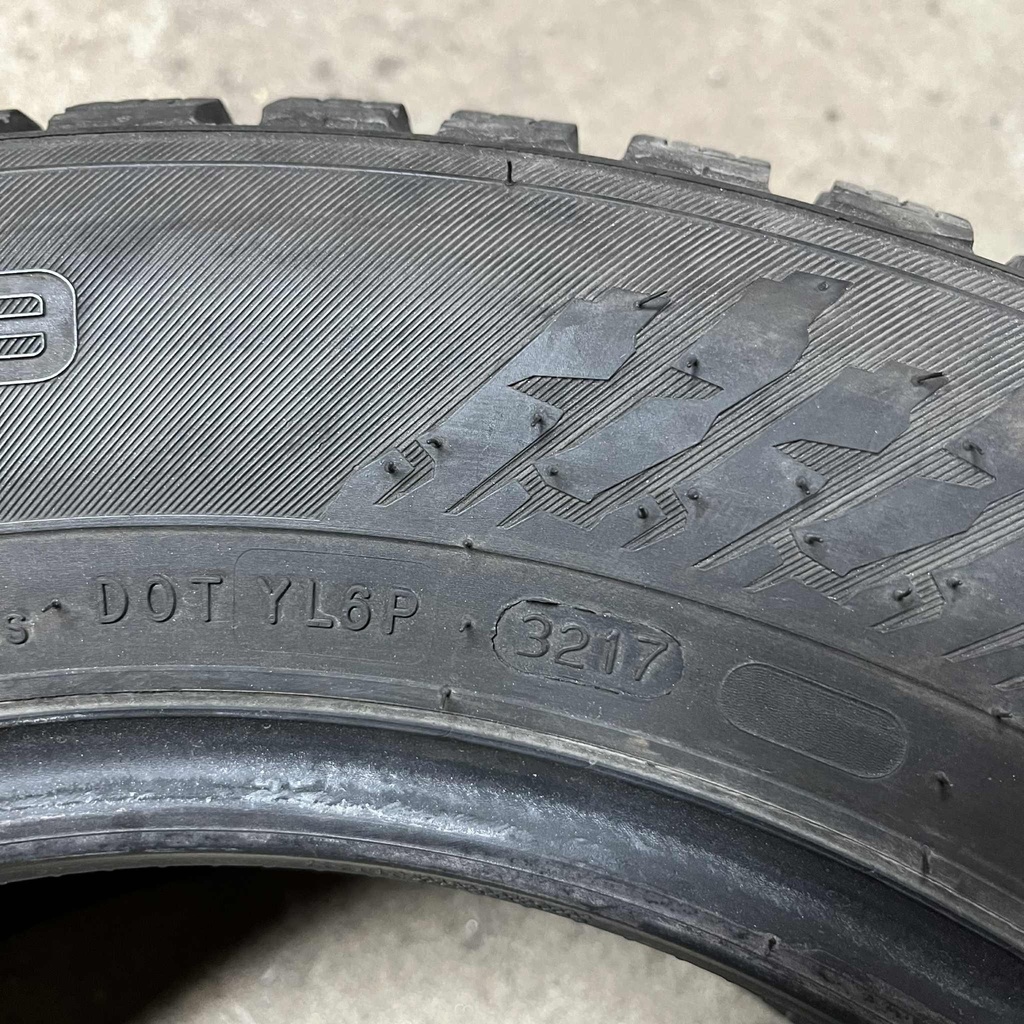 15" - 195/65r15 Nokian Tyres Hakkapeliitta 9 