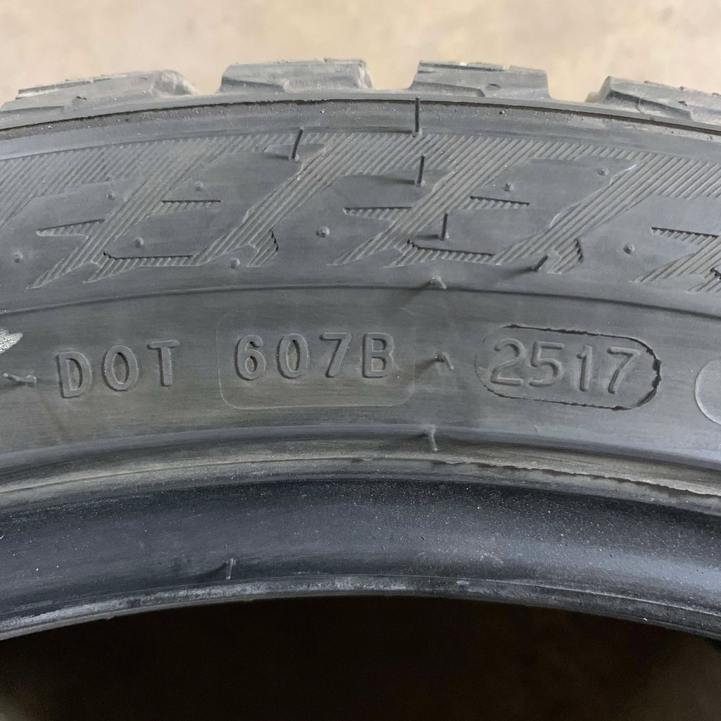 19" - 255/40r19 Nokian Tyres Hakkapeliitta 9 